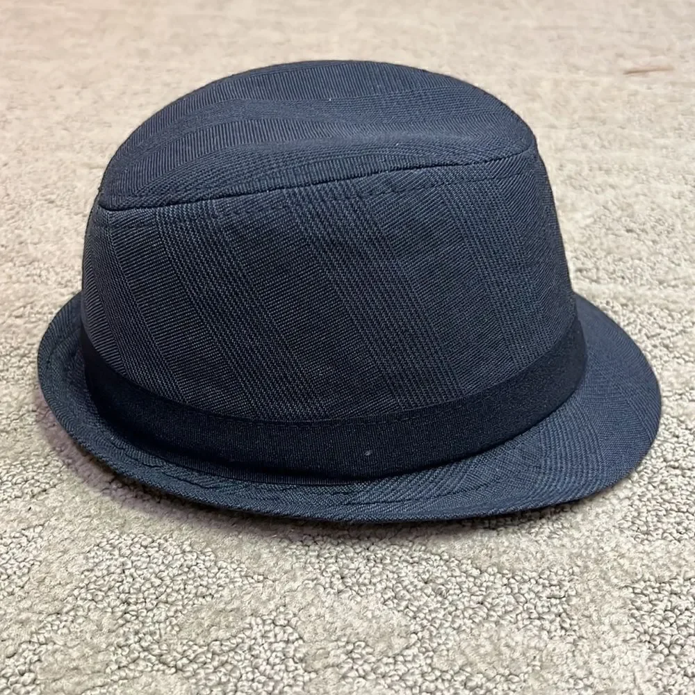 Children’s Place 1989 Large 2-4yr Black Plaid Hat with Black Ribbon